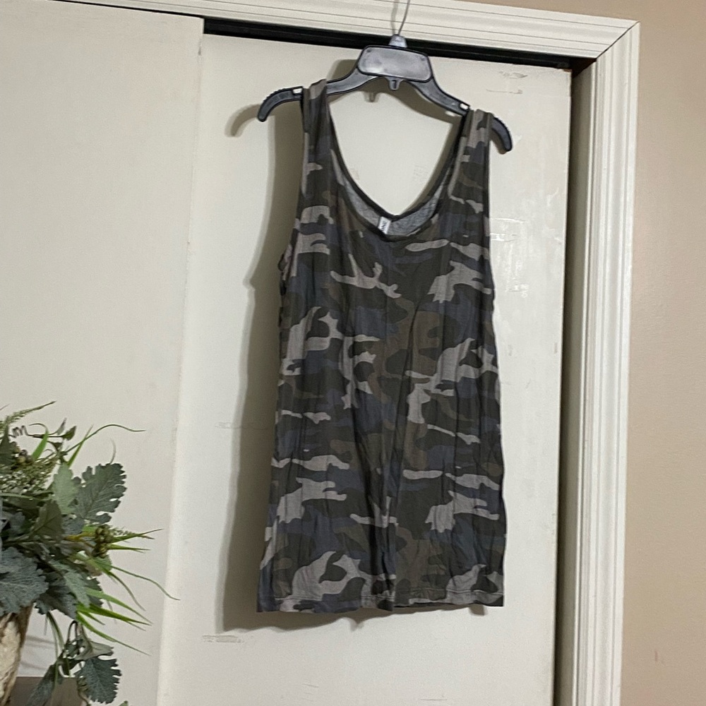 Zenana Outfitters Green Gray Ribbed Tank Top